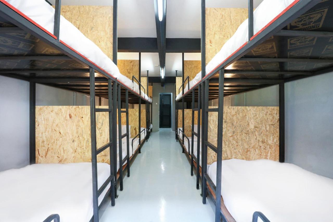 Oyo 823 Oliver'S Hostel (Adults Only) Ban Khlong Nang Li Luaran gambar